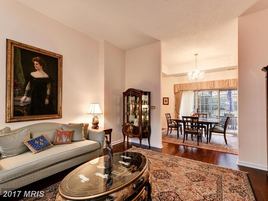 Check Out This Townhouse for Sale at Carlyle Towers Condominiums